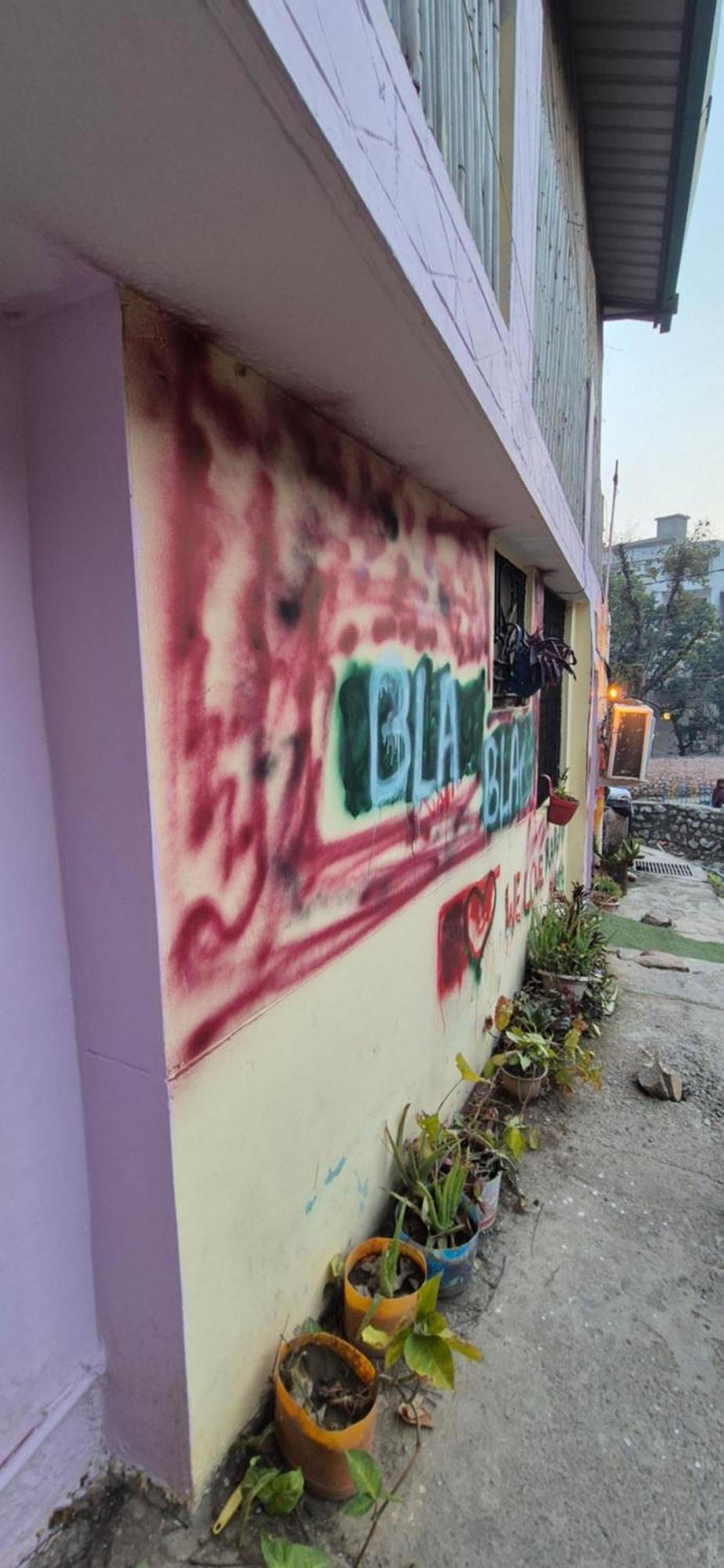 Blabla House Rishikesh Hostel Buitenkant foto